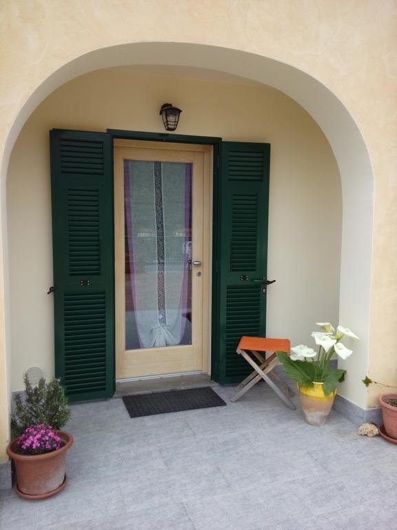 Casa Papaveri Rossi Finale Ligure Δωμάτιο φωτογραφία